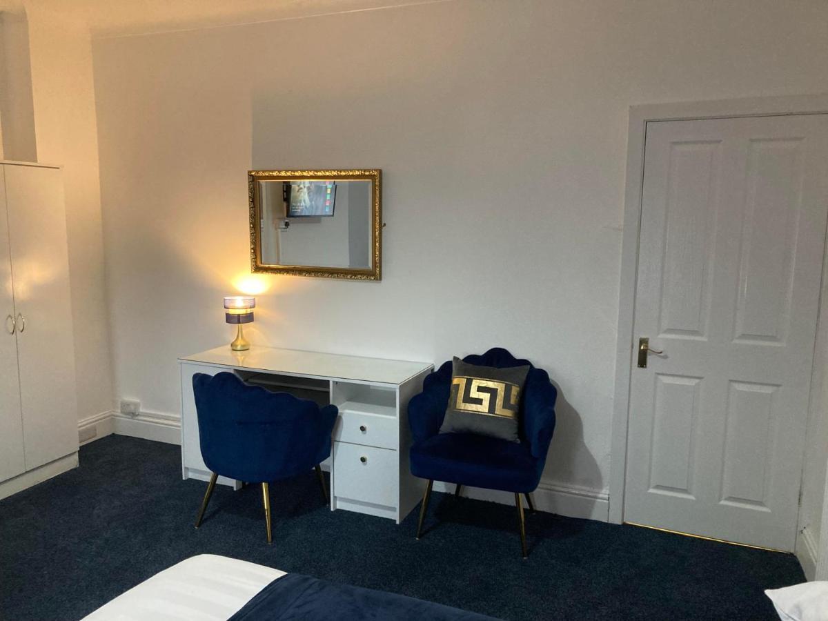 Agapi Apartment - Sea View Sleeps Ten Blackpool Exteriér fotografie